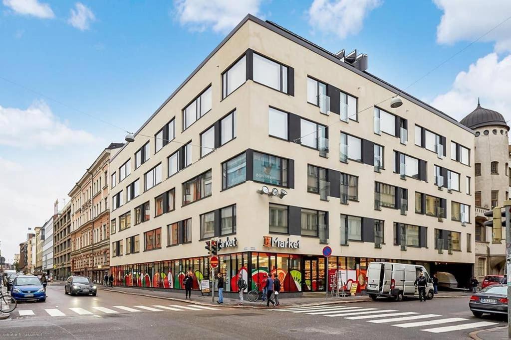 Sleek And Spacious 3 Bedroom Apartment In City Centre Helsinki Exterior photo
