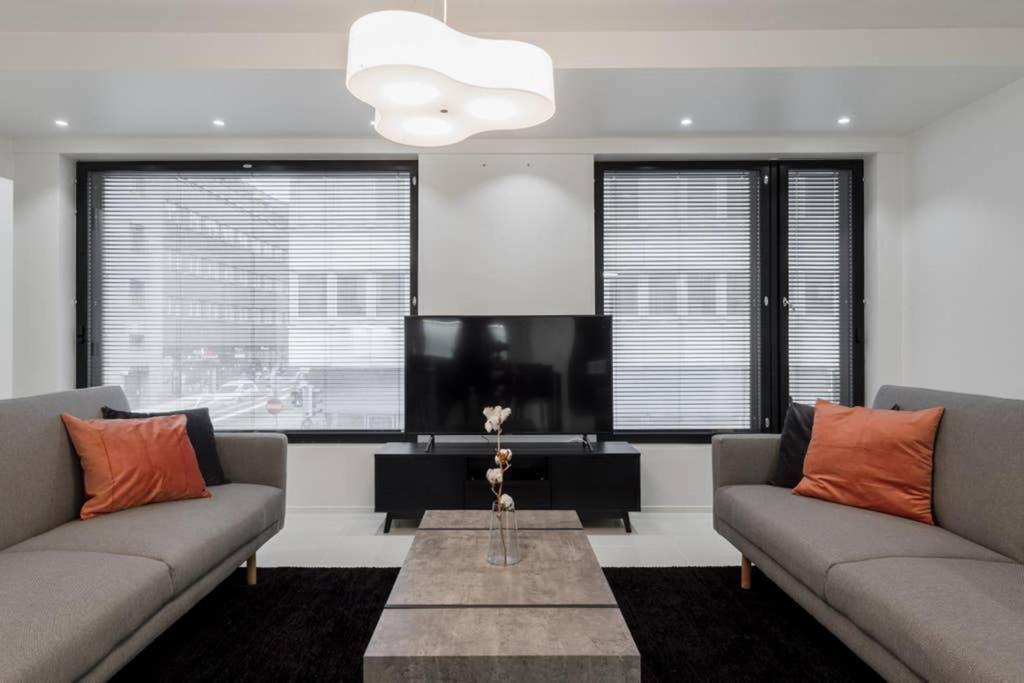Sleek And Spacious 3 Bedroom Apartment In City Centre Helsinki Exterior photo